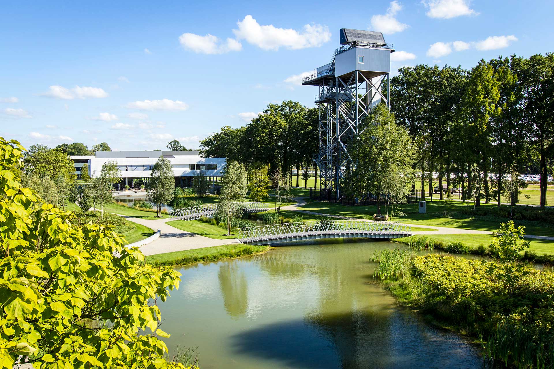 Groen en water op het High Tech Systems Park